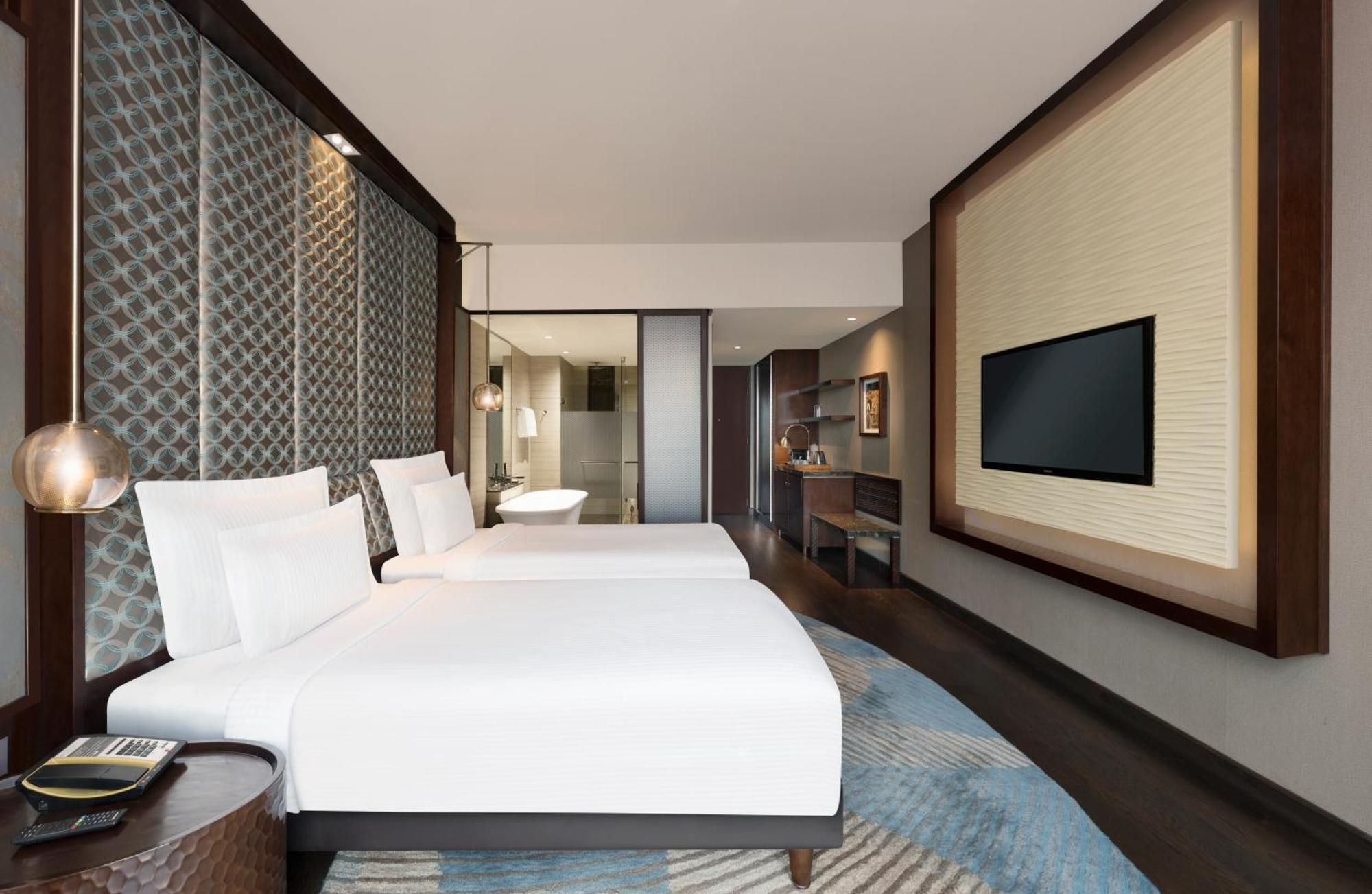 Pullman New Delhi Aerocity Exterior foto Deluxe Room
